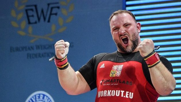Vzpěrač Jiří Orság při letošním mistrovství Evropy v Bukurešti. Vzpěrač Jiří Orság při letošním mistrovství Evropy v Bukurešti.