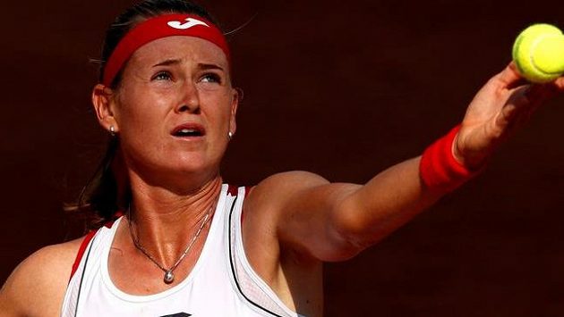 Marie Bouzková na svou soupeřku nestačila Marie Bouzková na svou soupeřku nestačila