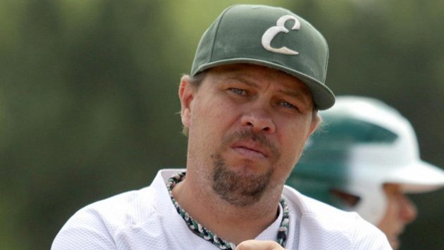 Vladimír Chlup, trenér baseballistů Eagles Praha. Vladimír Chlup, trenér baseballistů Eagles Praha.