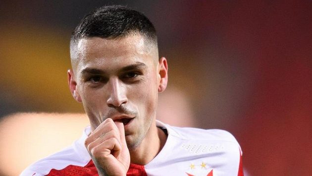 Rumunský fotbalista Nicolae Stanciu možná brzy opustí Slavii. Rumunský fotbalista Nicolae Stanciu možná brzy opustí Slavii.