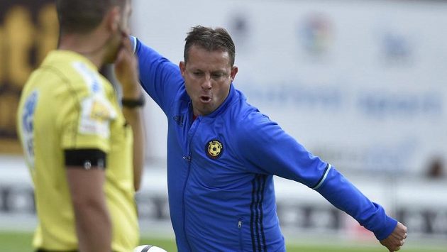 Trenér Jihlavy Martin Svědík ve varu během utkání s Brnem. Trenér Jihlavy Martin Svědík ve varu během utkání s Brnem.