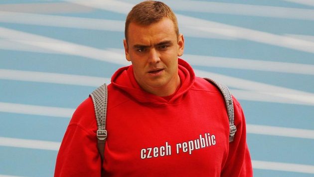 Ladislav Prášil mohl koulařskou kvalifikaci opustit s předstihem, limit zaznamenal hned prvním pokusem. Ladislav Prášil mohl koulařskou kvalifikaci opustit s předstihem, limit zaznamenal hned prvním pokusem.