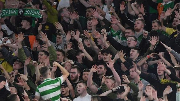Fanoušci Cetlicu Glasgow během zápasu s Laziem Řím (ilustrační foto) Fanoušci Cetlicu Glasgow během zápasu s Laziem Řím (ilustrační foto)