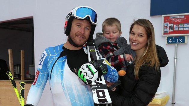 Bode Miller, jeho syn Samuel, kterého má se Sarou McKennovou, a současná manželka Morgan Becková. Bode Miller, jeho syn Samuel, kterého má se Sarou McKennovou, a současná manželka Morgan Becková.