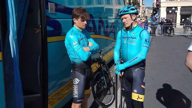 Bývalý kazašský cyklista Alexandr Vinokurov (vpravo) má vážný problém (archivní foto). Bývalý kazašský cyklista Alexandr Vinokurov (vpravo) má vážný problém (archivní foto).