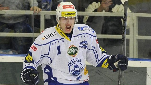 Tomáš Dujsík z Brna se raduje z gólu do zlínské sítě. Tomáš Dujsík z Brna se raduje z gólu do zlínské sítě.