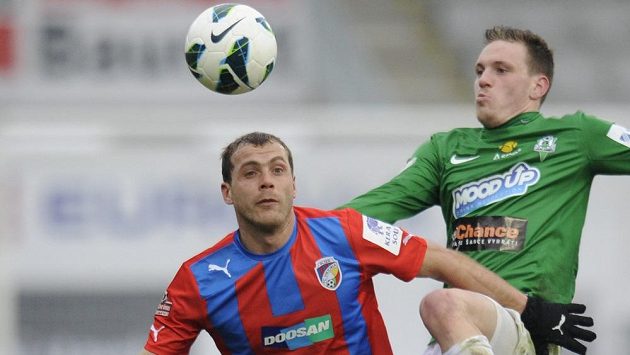 Ondřej Vaněk (vpravo) z Jablonce a Roman Adamov z Plzně. Ondřej Vaněk (vpravo) z Jablonce a Roman Adamov z Plzně.