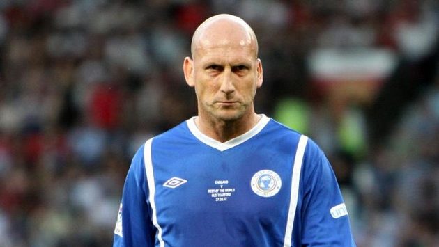 Bývalý nizozemský reprezentant Jaap Stam se vrací do Ajaxu jako trenér. Bývalý nizozemský reprezentant Jaap Stam se vrací do Ajaxu jako trenér.