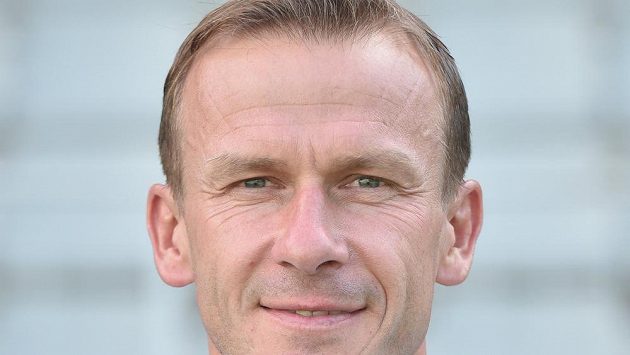Novým trenérem fotbalistů Jihlavy se stal Ivan Kopecký. Naposledy působil v druholigových Vítkovicích. Novým trenérem fotbalistů Jihlavy se stal Ivan Kopecký. Naposledy působil v druholigových Vítkovicích.