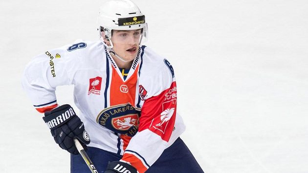 Linus Högberg z Växjö - jeho tým si vybojoval právo startu i příštím ročníku hokejové Ligy mistrů. Linus Högberg z Växjö - jeho tým si vybojoval právo startu i příštím ročníku hokejové Ligy mistrů.