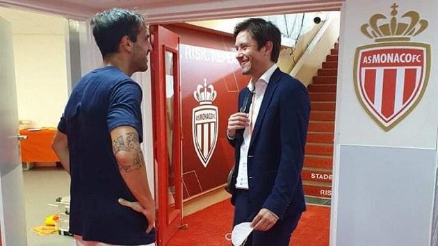 Cesc Fábregas a Tomáš Rosický, dva staří kamarádi se setkali pod knížecím erbem... Cesc Fábregas a Tomáš Rosický, dva staří kamarádi se setkali pod knížecím erbem...
