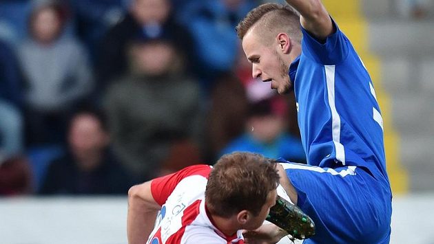 Ondřej Machuča (vpravo) z Liberce a Karel Piták ze Slavie. Ondřej Machuča (vpravo) z Liberce a Karel Piták ze Slavie.