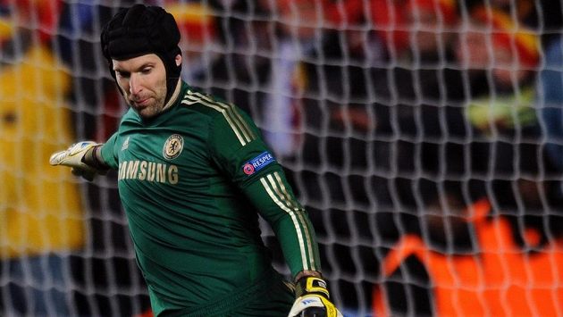 Petr Čech proti Manchesteru United neinkasoval. Petr Čech proti Manchesteru United neinkasoval.