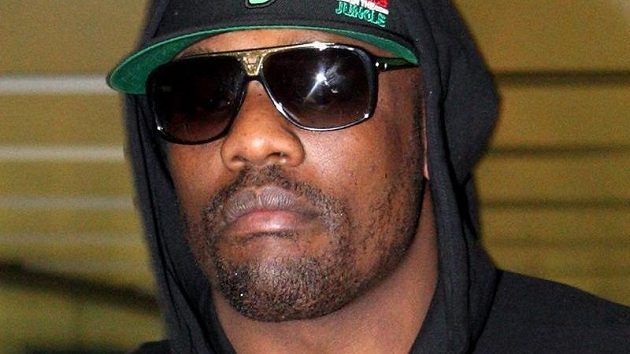 Anglický boxer Dereck Chisora v Mnichově vyváděl, teď se omlouvá. Anglický boxer Dereck Chisora v Mnichově vyváděl, teď se omlouvá.