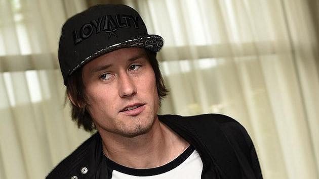 Kapitán české fotbalové reprezentace Tomáš Rosický přichází na sraz národního týmu. Kapitán české fotbalové reprezentace Tomáš Rosický přichází na sraz národního týmu.