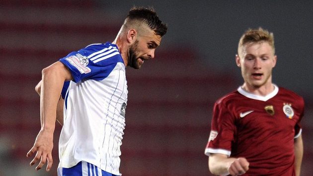 Václav Vašíček (vlevo) v utkání na Spartě. Václav Vašíček (vlevo) v utkání na Spartě.
