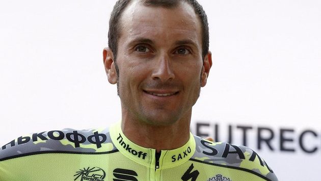 Italský cyklista Ivan Basso už je po úspěšné operaci. Italský cyklista Ivan Basso už je po úspěšné operaci.