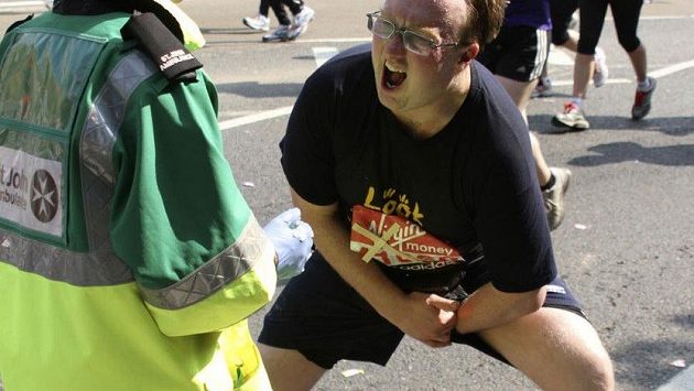 Aplikovat vazelínu až na trati maratónu – to už je bolestivě pozdě. Aplikovat vazelínu až na trati maratónu – to už je bolestivě pozdě.