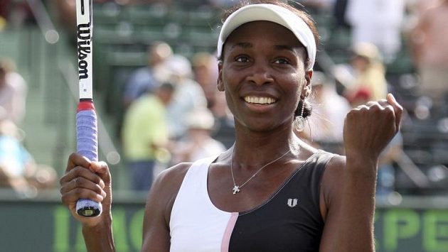 Venus Williamsová po zápase s Kimiko Dateovou-Krummovou. Venus Williamsová po zápase s Kimiko Dateovou-Krummovou.