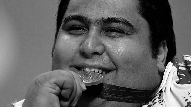 Dvojnásobný paralympijský šampion ve vzpírání Siamand Rahman zemřel. Dvojnásobný paralympijský šampion ve vzpírání Siamand Rahman zemřel.