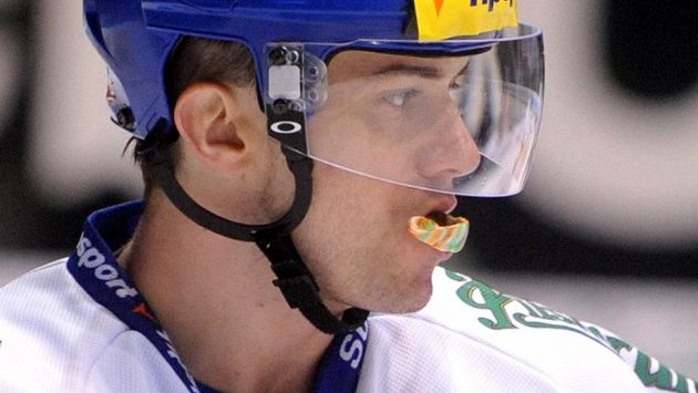 Útočník Jakub Petružálek. Útočník Jakub Petružálek.