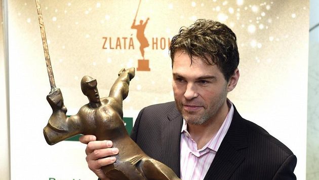 Jaromír Jágr vyhrál anketu Zlatá hokejka už jedenáctkrát, naposledy před dvěma lety. Přidá letos další zářez? Jaromír Jágr vyhrál anketu Zlatá hokejka už jedenáctkrát, naposledy před dvěma lety. Přidá letos další zářez?