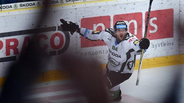 Boleslavský Lukáš Pabiška se raduje z gólu proti Kometě. Boleslavský Lukáš Pabiška se raduje z gólu proti Kometě.