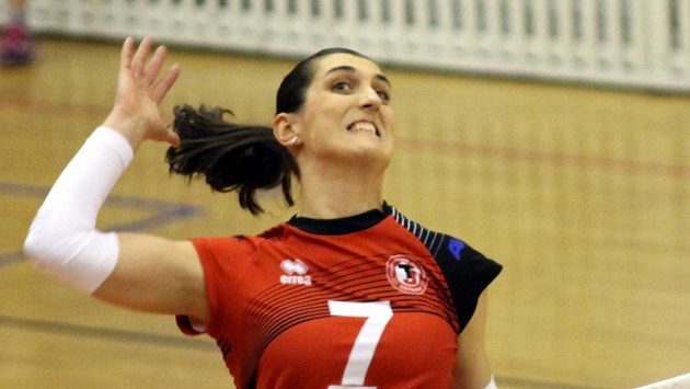 Kapitánka ostravských extraligových volejbalistek pracuje jako lékařka a sní o účasti na mistrovství Evropy. Kapitánka ostravských extraligových volejbalistek pracuje jako lékařka a sní o účasti na mistrovství Evropy.