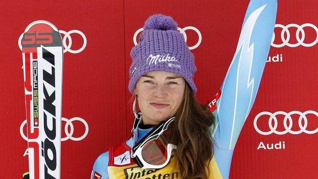 Nadšená slovinská lyžařka Tina Mazeová Nadšená slovinská lyžařka Tina Mazeová
