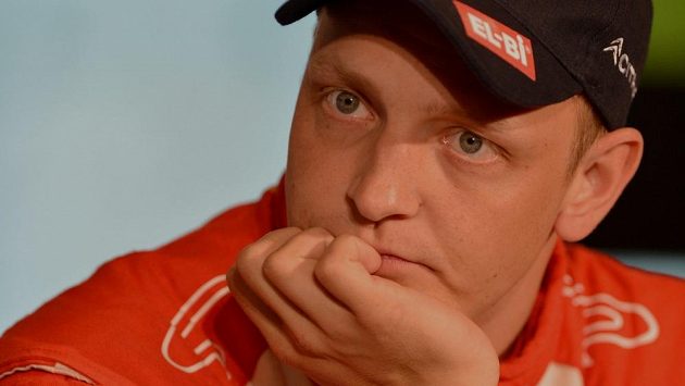 Mikko Hirvonen, pilot Citroën DS3 WRC, nemá v letošní sezóně mnoho důvodů k radosti. Mikko Hirvonen, pilot Citroën DS3 WRC, nemá v letošní sezóně mnoho důvodů k radosti.