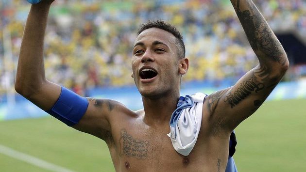 Brazilec Neymar po zápase s Hondurasem. Brazilec Neymar po zápase s Hondurasem.