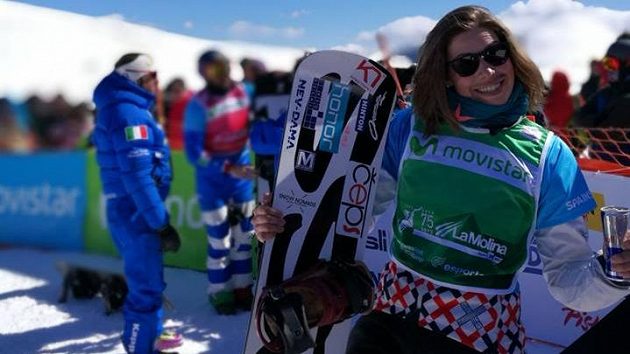 Radost Evy Samkové po vítězství ve Světovém poháru v La Molině. Radost Evy Samkové po vítězství ve Světovém poháru v La Molině.