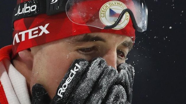 Michal Krčmář v cíli olympijského biatlonového sprintu. Michal Krčmář v cíli olympijského biatlonového sprintu.