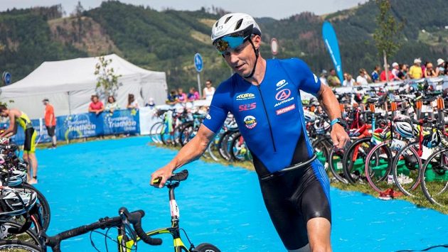 Petr Vabroušek absolvoval dvoustý závod Ironman. Ve 46 letech ale na konec kariéry zdaleka nemyslí. Petr Vabroušek absolvoval dvoustý závod Ironman. Ve 46 letech ale na konec kariéry zdaleka nemyslí.