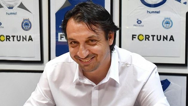 Trenérem fotbalistů Liberce bude v následující sezóně Zsolt Hornyák. Teď pro Slovan hledá posily. Trenérem fotbalistů Liberce bude v následující sezóně Zsolt Hornyák. Teď pro Slovan hledá posily.