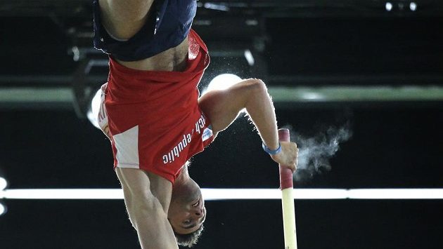 Jan Kudlička během finále skoku o tyči na halovém mistrovství světa v Portlandu. Jan Kudlička během finále skoku o tyči na halovém mistrovství světa v Portlandu.
