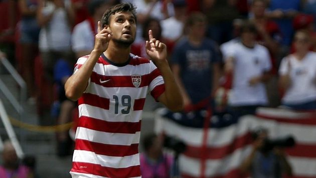 Útočník Chris Wondolowski se raduje z gólu. Útočník Chris Wondolowski se raduje z gólu.
