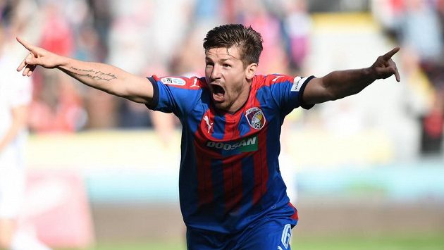 Plzeňský Václav Pilař se raduje z gólu proti Olomouci. Plzeňský Václav Pilař se raduje z gólu proti Olomouci.