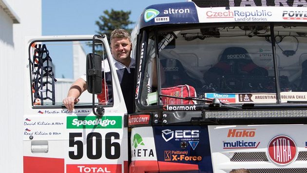 Martin Kolomý se svou tatrou na startu Rallye Dakar. Martin Kolomý se svou tatrou na startu Rallye Dakar.