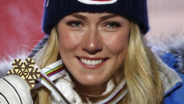 Mikaela Shiffrinová se zlatou medailí ze super G na světovém šampionátu v Aare. Mikaela Shiffrinová se zlatou medailí ze super G na světovém šampionátu v Aare.