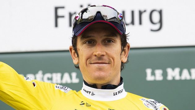 Britský cyklista Geraint Thomas z týmu Ineos slaví triumf v závodu Kolem Romandie. Britský cyklista Geraint Thomas z týmu Ineos slaví triumf v závodu Kolem Romandie.