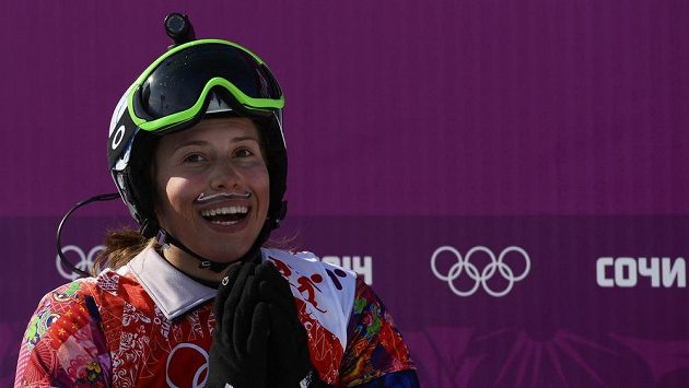 Dvacetiletá olympijská vítězka se rozplývá ze svého neskutečného úspěchu. Dvacetiletá olympijská vítězka se rozplývá ze svého neskutečného úspěchu.