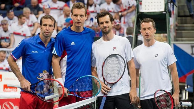 Aktéři čtyřhry prvního kola Davis Cupu mezi Českou republikou a Německem: (zleva) Radek Štěpánek, Tomáš Berdych, Philipp Petschner a Philipp Kohlschreiber. Aktéři čtyřhry prvního kola Davis Cupu mezi Českou republikou a Německem: (zleva) Radek Štěpánek, Tomáš Berdych, Philipp Petschner a Philipp Kohlschreiber.
