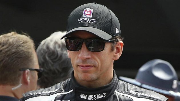Pilot Justin Wilson následky nehody nepřežil. Pilot Justin Wilson následky nehody nepřežil.
