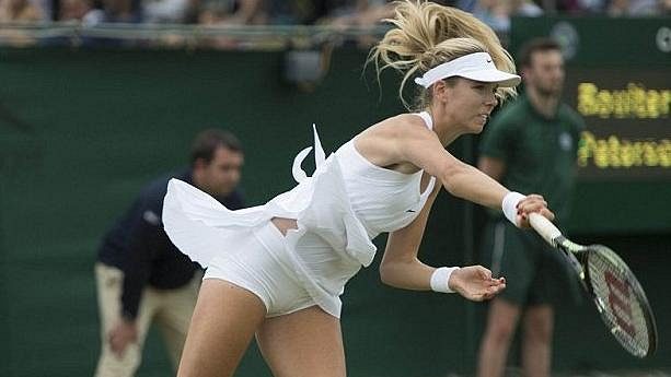 Britka Katie Boulterová v kvalifikaci Wimbledonu. Britka Katie Boulterová v kvalifikaci Wimbledonu.