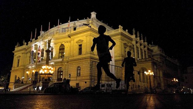 Běh večerní Prahou nabízí malebné scenérie. Běh večerní Prahou nabízí malebné scenérie.
