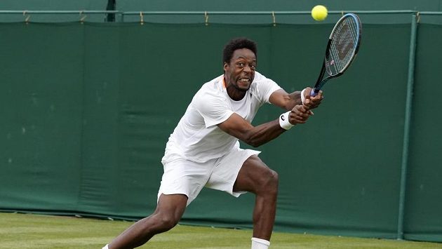 Strike of the year?  The tennis player pulled out an unprecedented piece at Wimbledon