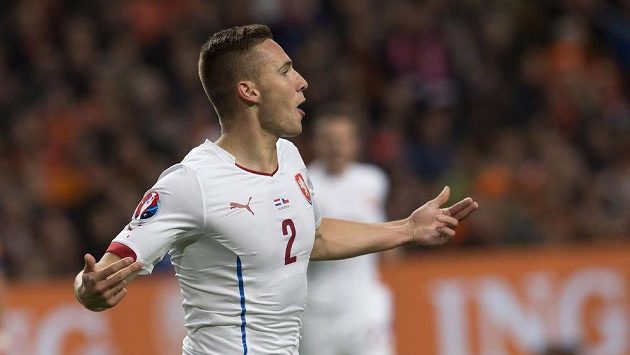 Pavel Kadeřábek v dresu české reprezentace. Pavel Kadeřábek v dresu české reprezentace.