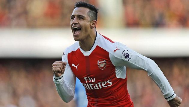 Arsenalský Alexis Sánchez se raduje z gólu proti Bornemouthu. Arsenalský Alexis Sánchez se raduje z gólu proti Bornemouthu.