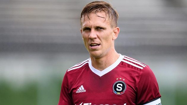 Bořek Dočkal ze Sparty Praha během přípravného utkání s Duklou Praha. Bořek Dočkal ze Sparty Praha během přípravného utkání s Duklou Praha.